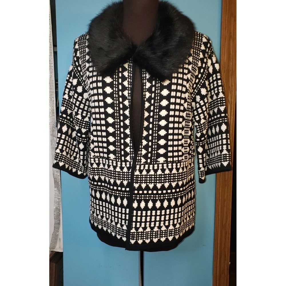 Chico's‎ Sweater Jacket Convertible Faux Fur Collar Black White Heavy Sz 0 Small